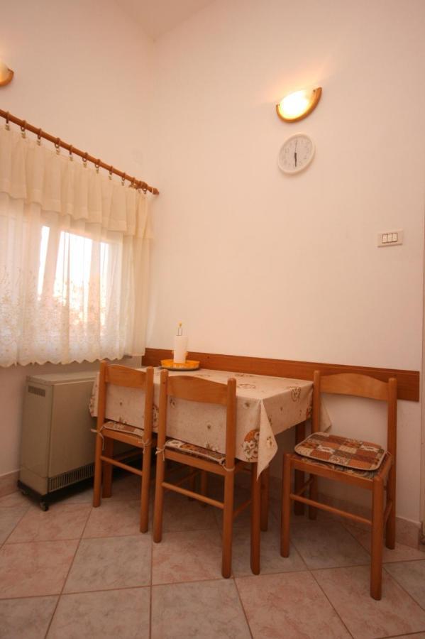Apartments With Wifi Pula - 6987 Екстер'єр фото
